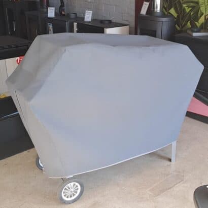 Mobile braai with heavy duty canvas cover